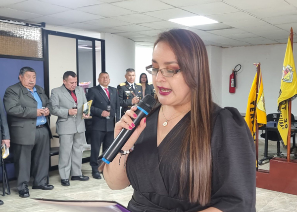 mujer-carchi