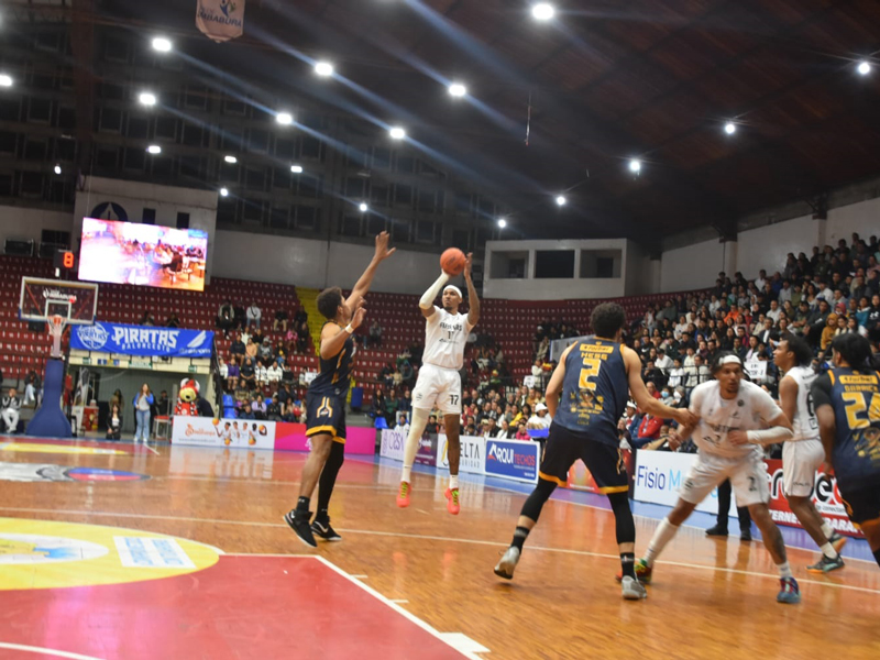 Piratas se reencuentra con el triunfo y vence a San Antonio 13 piratas 2 1