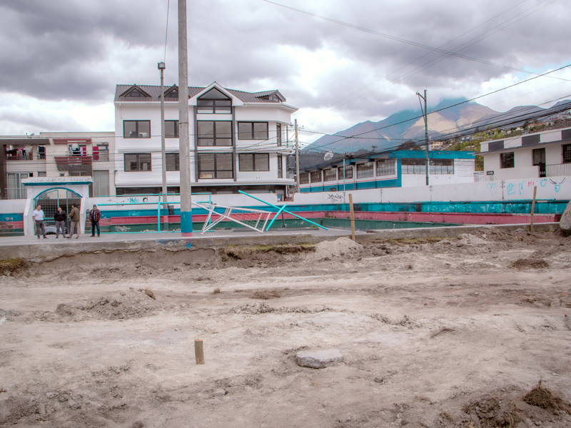 Construcción de parques avanza en Otavalo 10 parques