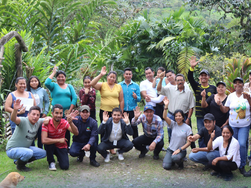 Una escuela de campo en parroquia Jijón y Caamaño 4 carchi-mira