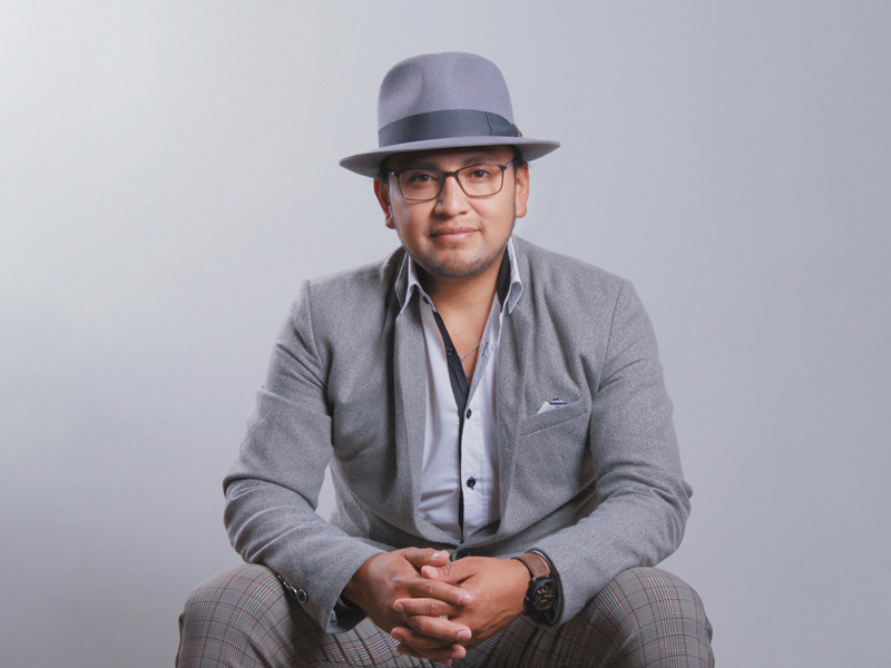 Efraín Amaguaña, del pueblo kichwa otavalo, nuevo gobernador de Imbabura 8 efrain amaguana