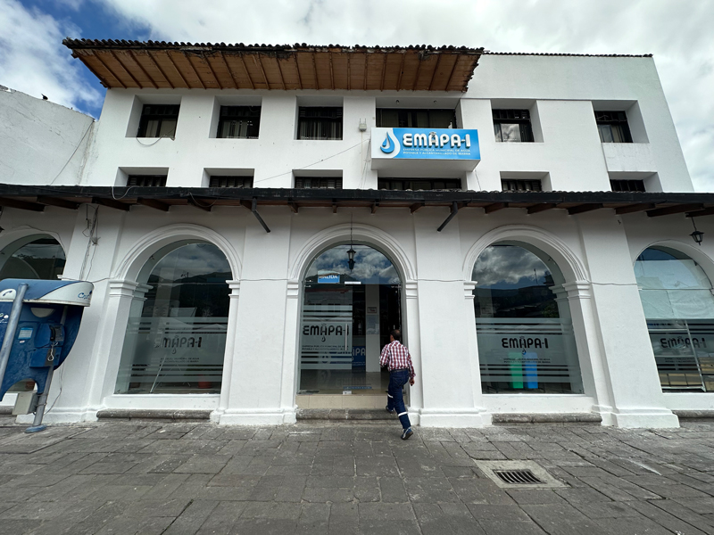 Cincuenta barrios sin agua ante un mantenimiento 8 emapa i