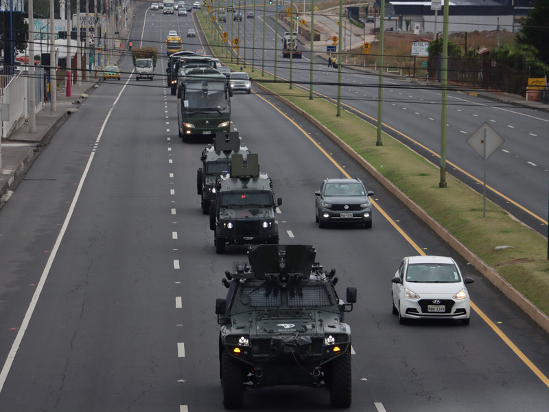 MILITARES 1