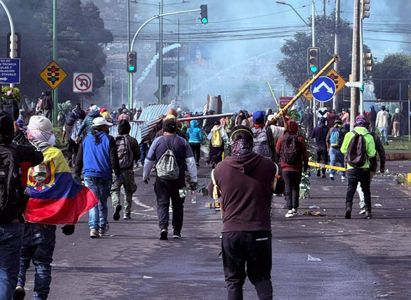 Caos y violencia en Otavalo, por el paro nacional 1 Otavalo