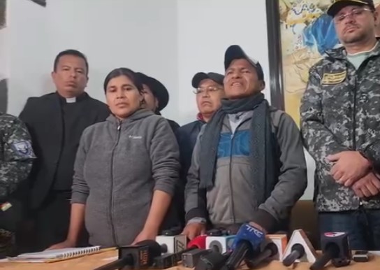 Dirigentes indígenas y Gobierno alcanzan acuerdos, pero el paro continúa 8 indigenas gobierno acuerdos