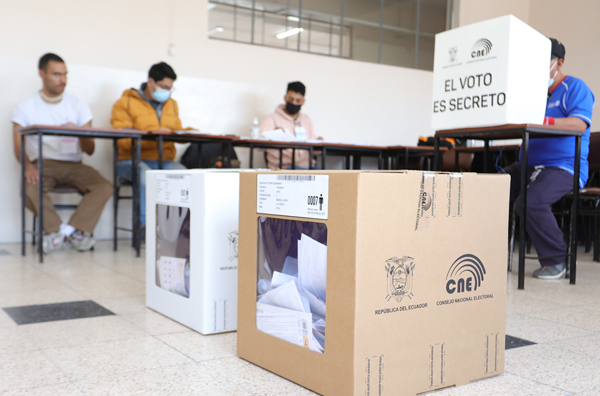 Irá al referéndum la reducción de asambleístas 4 referéndum