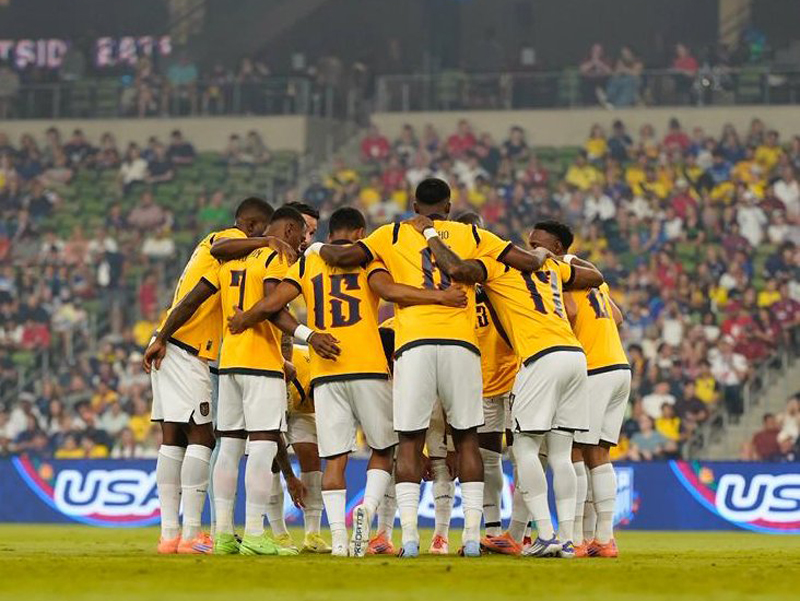 La Tri prueba sus variantes ante el seleccionado de México 5 tricolor