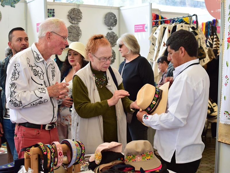El bordado de Zuleta dejó huella en Cuenca 1 bordados 2