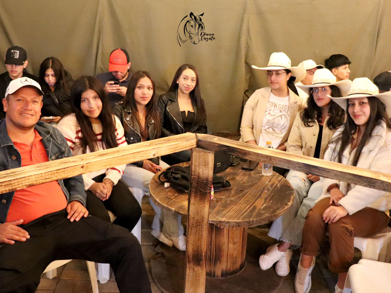 Caballos de silla, un original evento que se realizó en Tulcán 1 caballos 2