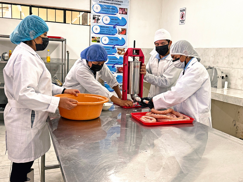 Constataron los avances en formación técnica en la UE Sarance 1 sarance