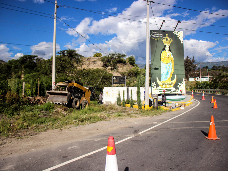 Una minga para la Virgen de la Caridad en Mira 2 virgen