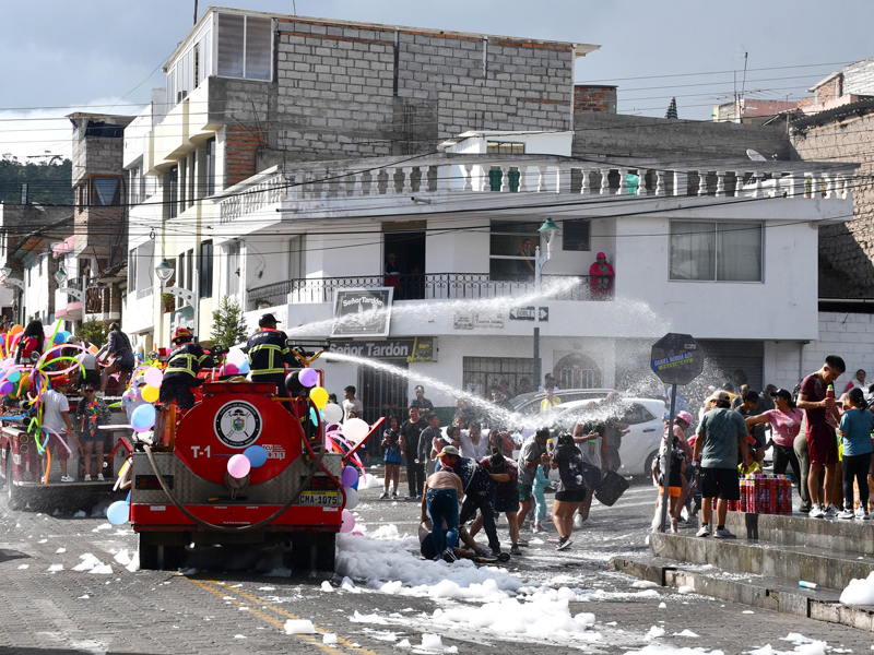 “Éxito total”, feriado de Carnaval en Mira 1 carnaval