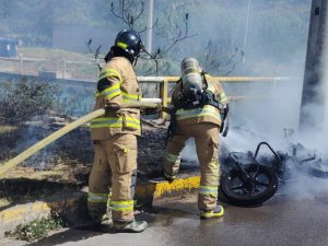 Diario El Norte 38 bomberos motocicleta