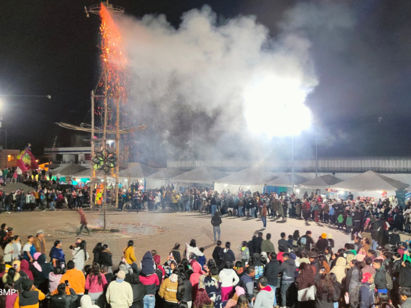 pirotecnia otavalo