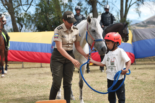 Policia