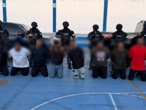 policia detenidos