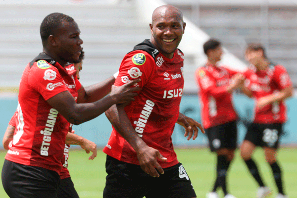 Leones